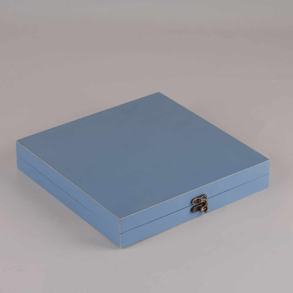 wooden toy chest
